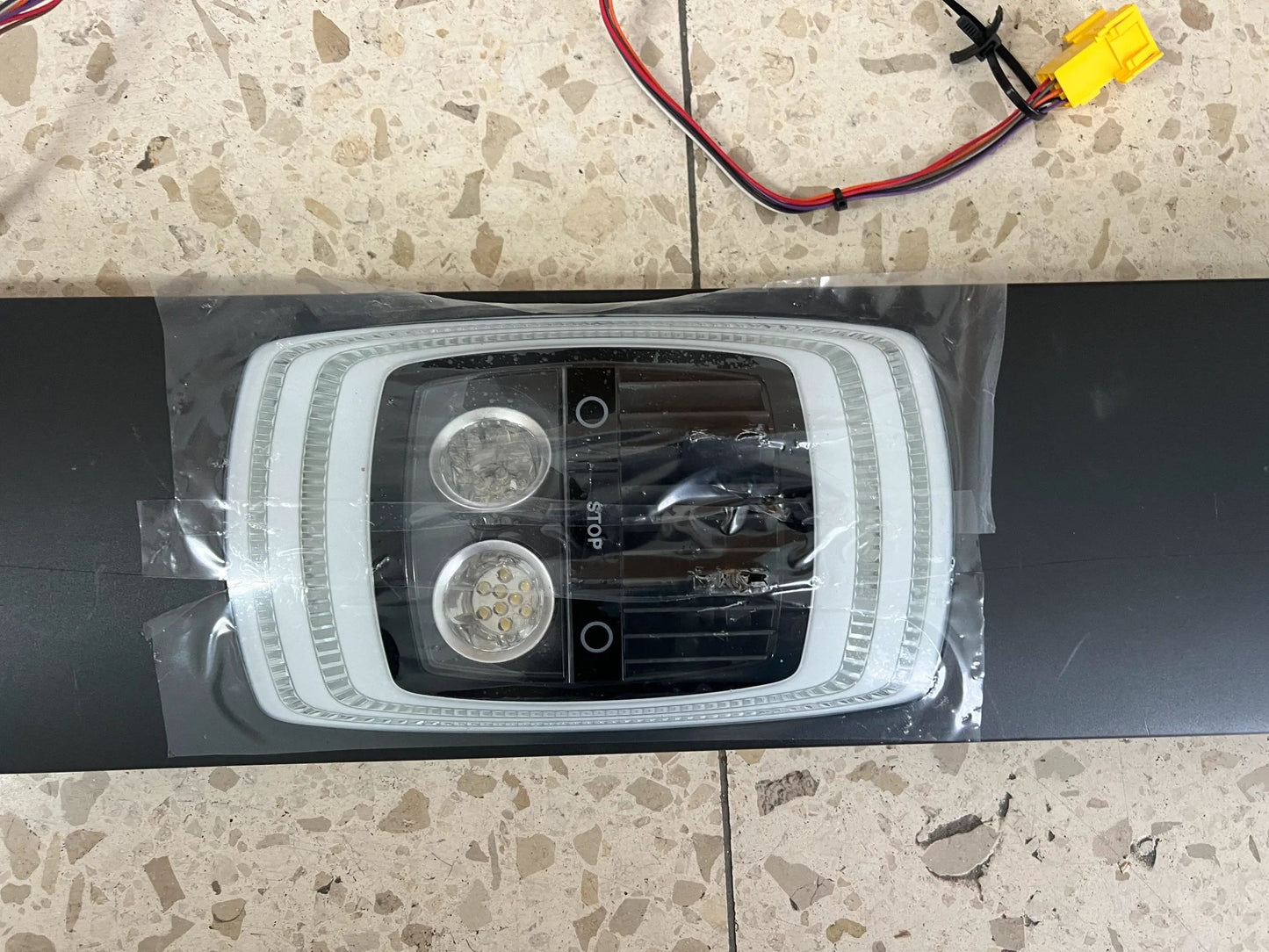 Original Mercedes-Benz Licht LH A4108306390 NEU