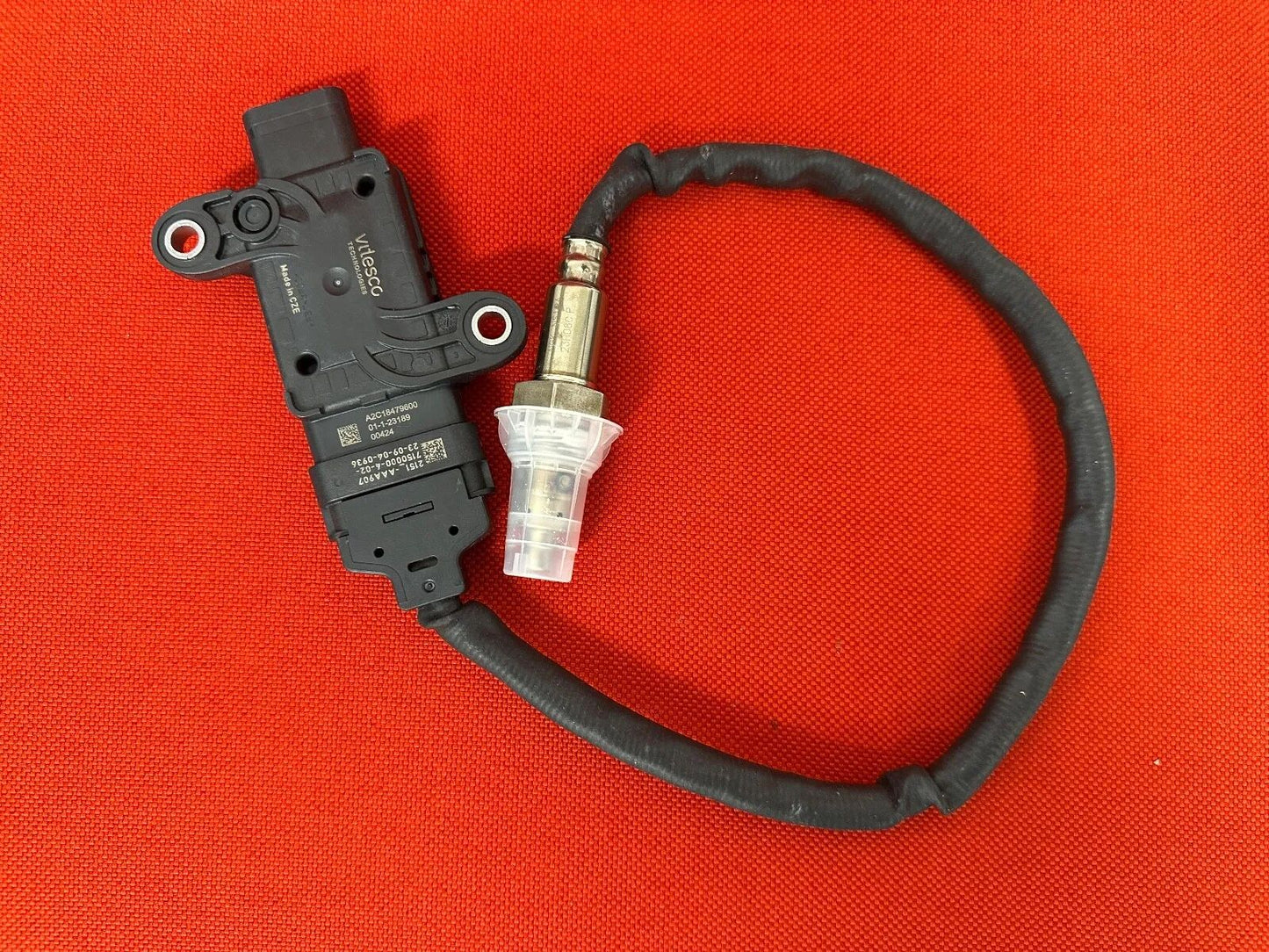 ORIGINAL Mercedes Benz LU NOX Sensor A0009051916 NEU