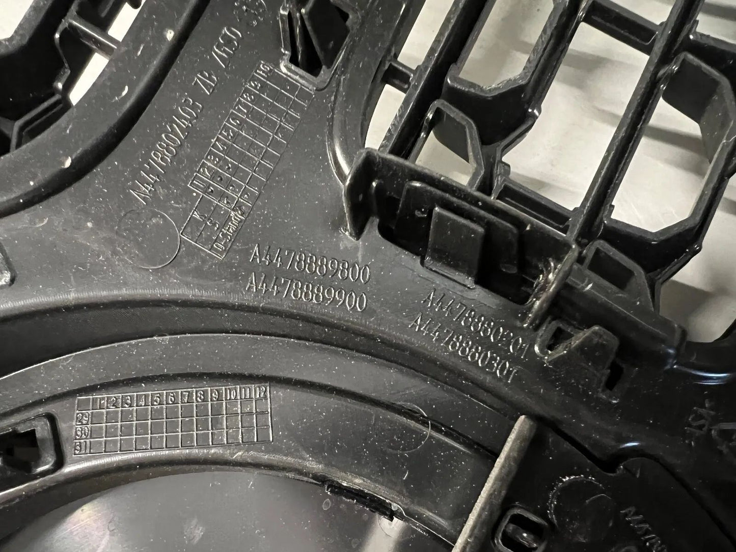 ORIGINAL Mercedes Benz V-Klasse FACELIFT NEW MODELL W447 Stoßstange vorne NEU