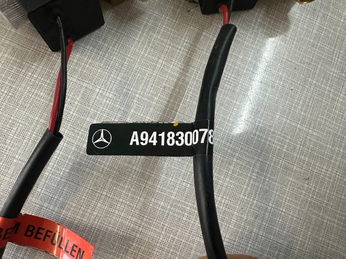 Original Mercedes Benz Ventil Standklimaanlage A9418300784 NEU