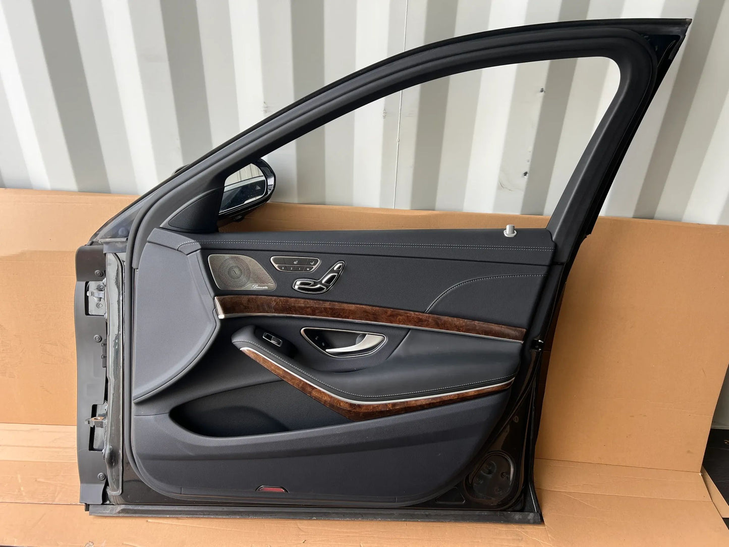 Original Mercedes-Benz S-KLASSE W222 TÜR VORNE RECHTS 9183 MAGNETITSCHWARZ NEU
