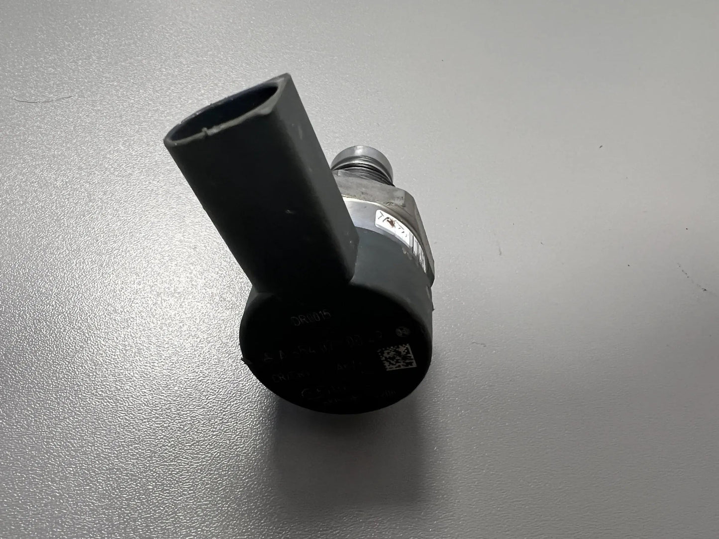 ORIGINAL Mercedes Benz Raildrucksensor Kraftstoffdrucksensor A6540780049
