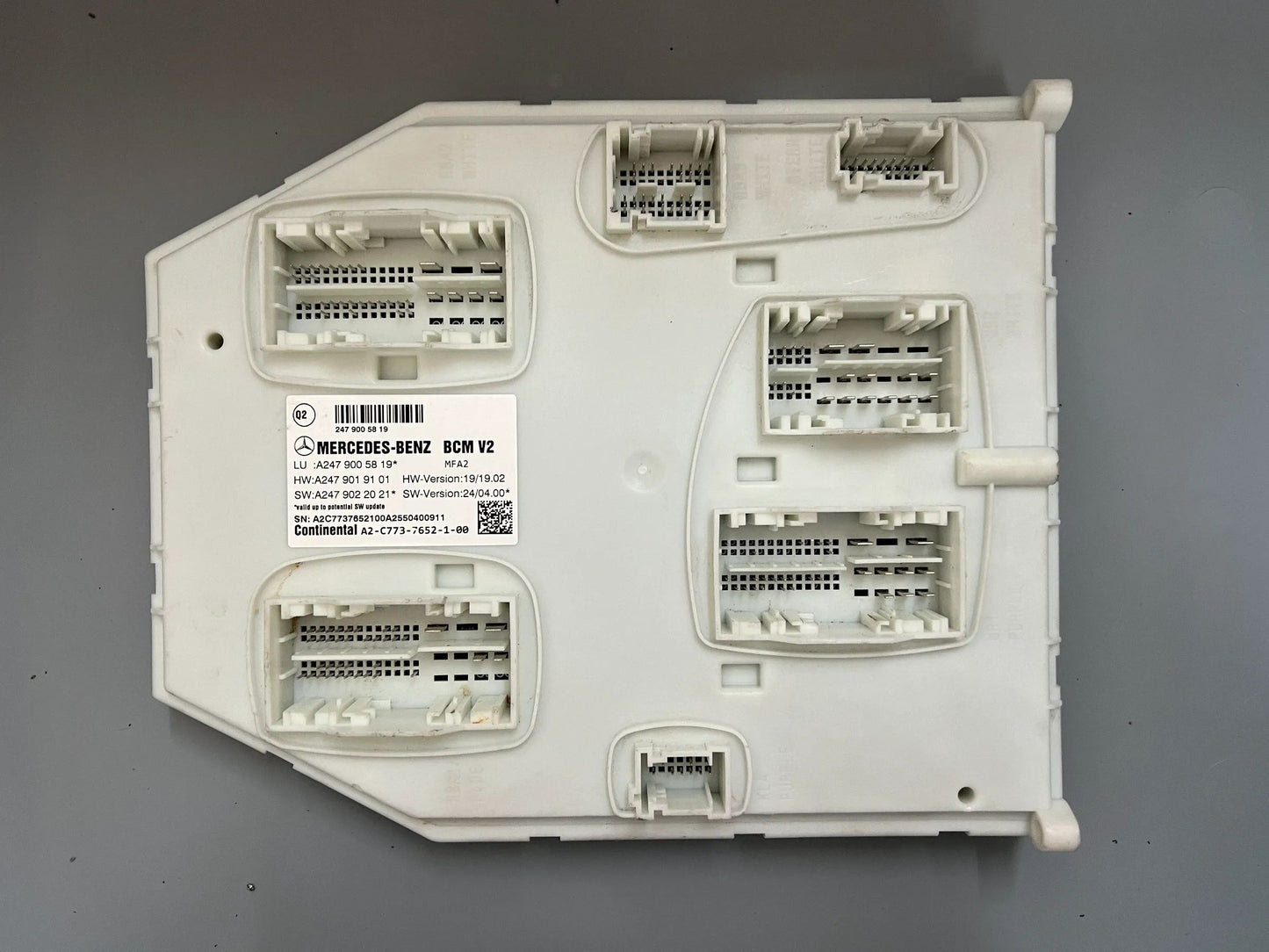 Original Mercedes-Benz Steuergerät Signal  A2479005819 NEU