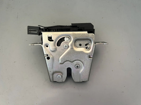 Original Mercedes-Benz W174/178/236 Schloss Heck A0997502200 NEU