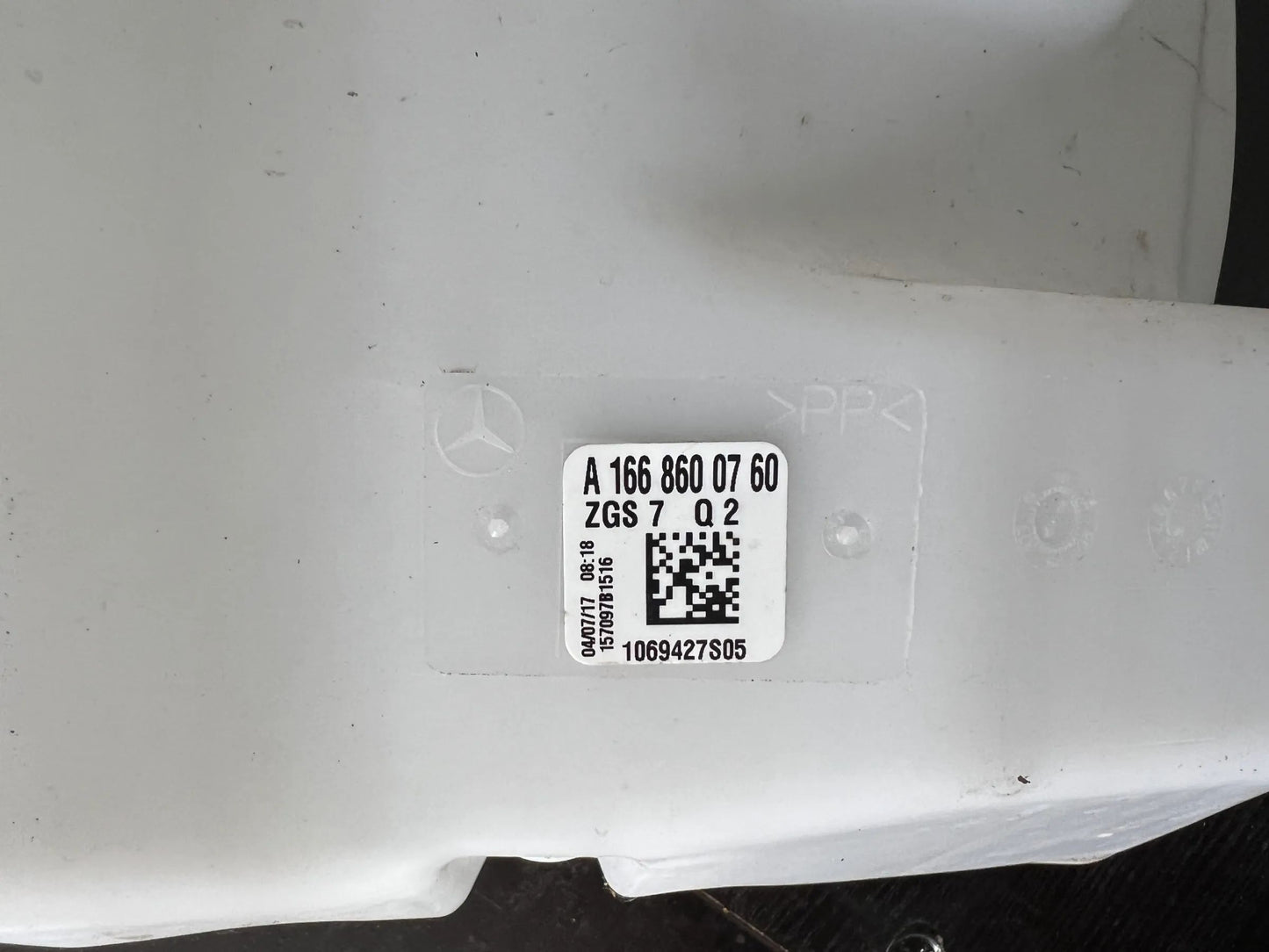 ORIGINAL Mercedes-Benz ML/GL/GLE X166 Wischwasserbehälter A1668600760