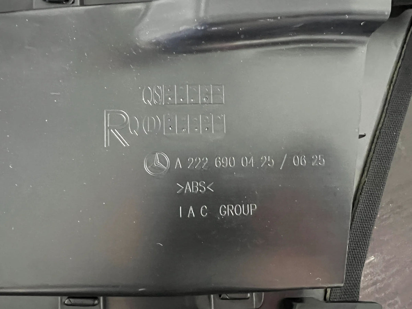 Mercedes Benz S-Klasse W222 B-Säule RECHTS Verkleidung schwarz A2226900425