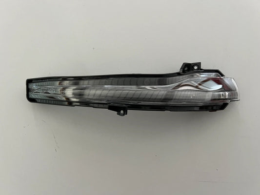 ORIGINAL Mercedes Benz V-Klasse Aussenspiegel Blinker A0999060701 links NEU