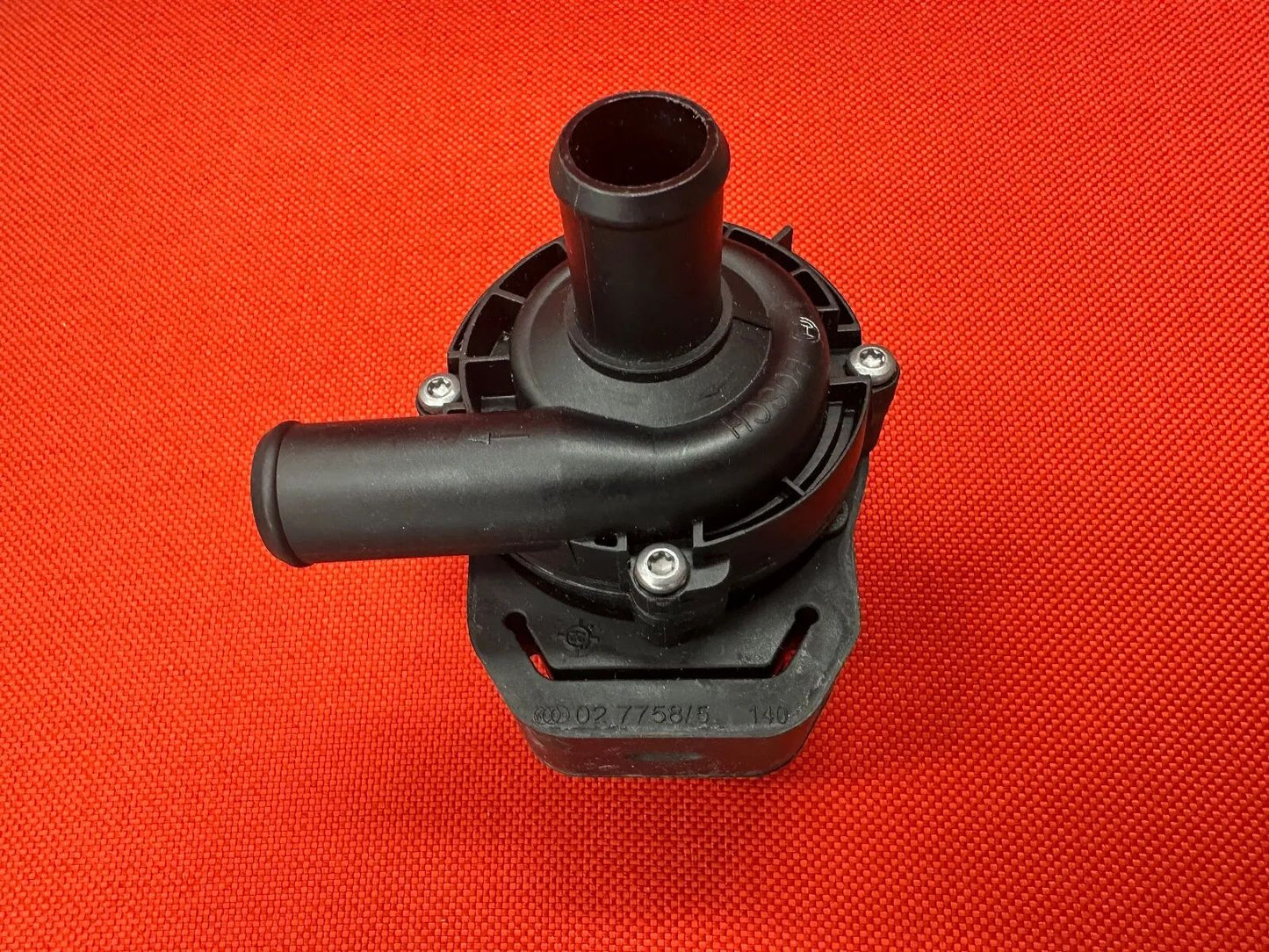 ORIGINAL Bosch 027758 Zusatzwasserpumpe Wasserpumpe Pumpe für Audi VW Seat Skoda