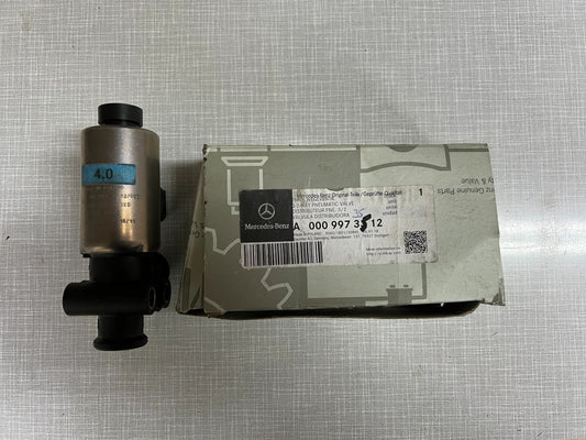 Original Mercedes-Benz 3-2-PNEUMATIK-WEGEVENTIL A0009973512 NEU