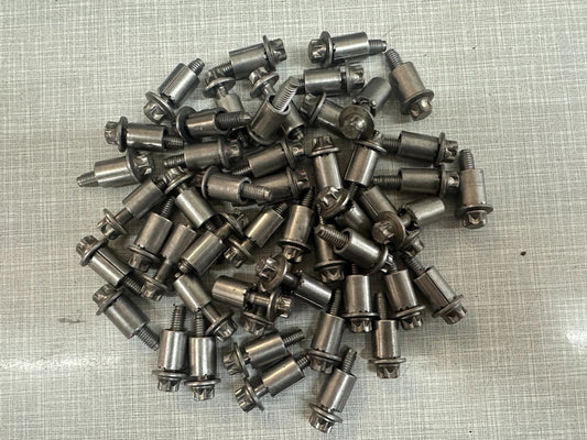 50X Original Mercedes-Benz Schraube für Ansaugbrücke NEU