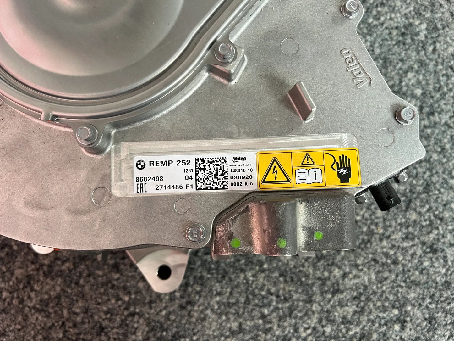 Original BMW i3 i01 Startergenerator Lichtmaschine 8682498 NEU