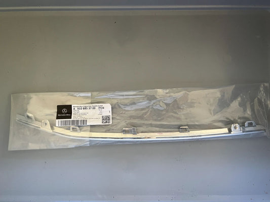 Original Mercedes-Benz W910 Sprinter Zierstab A9108853700 7F24 NEU