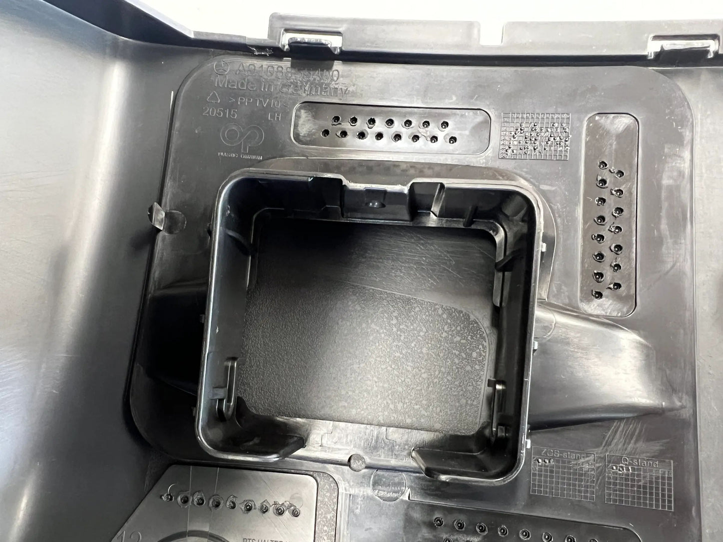 ORIGINAL Mercedes Benz Sprinter Stoßstangenecke links hinten A9108801800 NEU