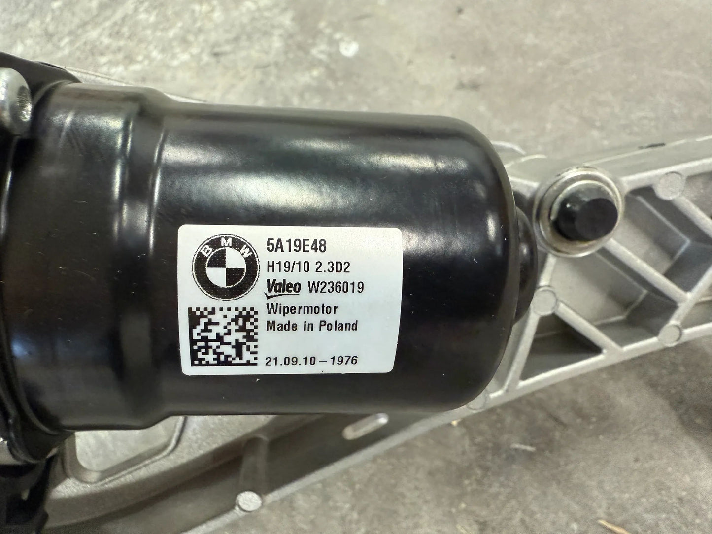 Original BMW i20 iX Gestänge Scheibenwischer mit Motor 5A4D9B9 NEU