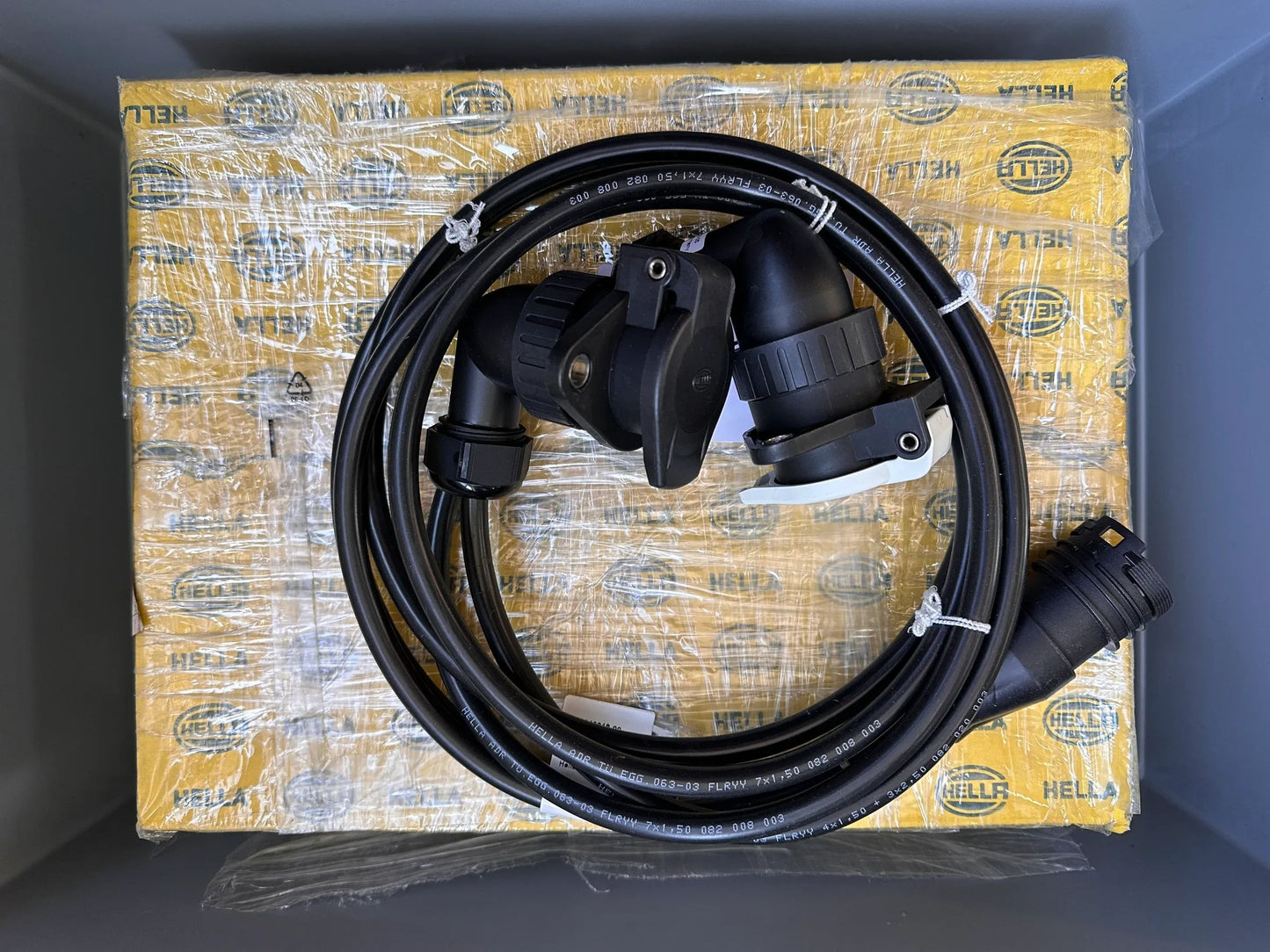 Original Hella Kabelsatz Heckleuchte 8KA 340 818-001 NEU