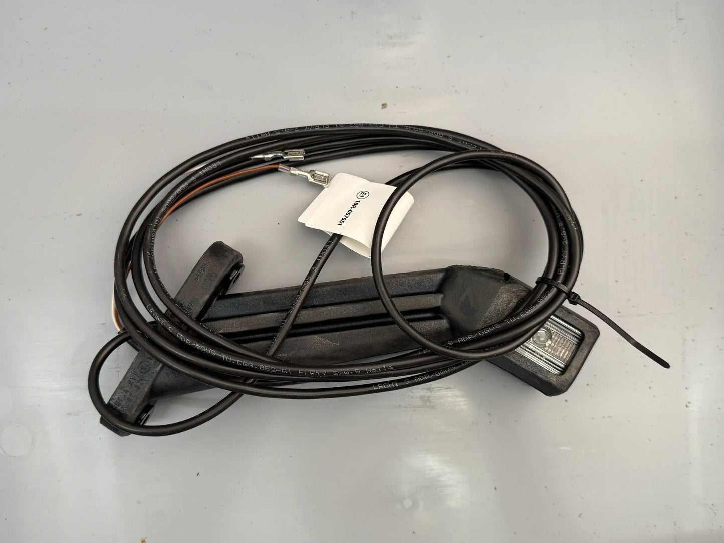 Original Hella Umrissleuchte Rechts 2XS 011 744-041 NEU