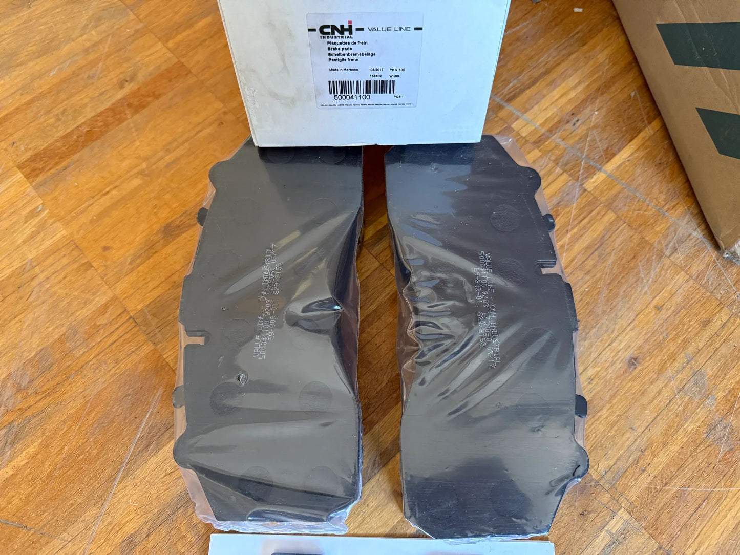 ORIGINAL Iveco Scheibenbremsbeläge-Satz 500041100 NEU