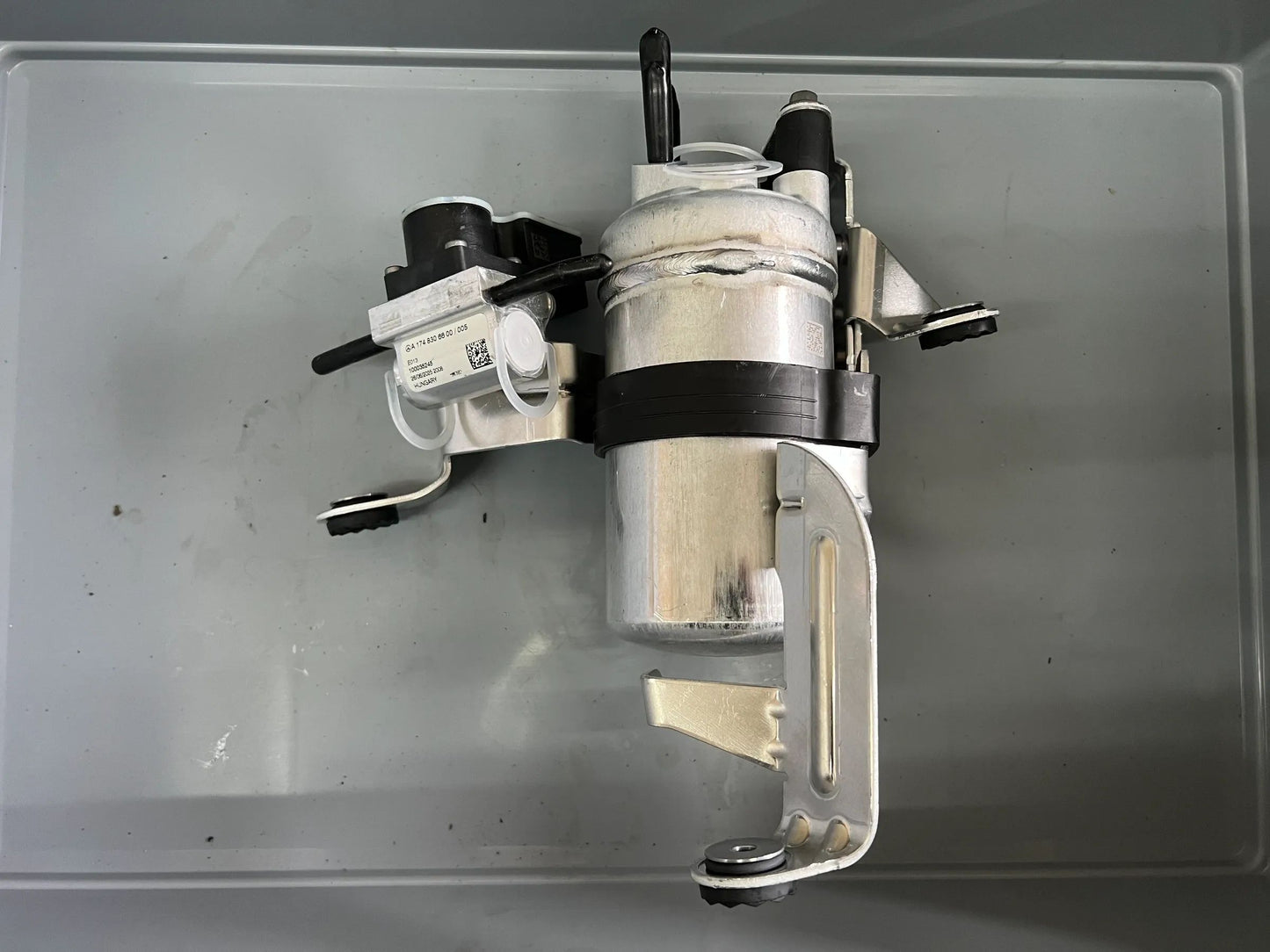 Original Mercedes-Benz Kältemittelsammler Klimaanlage A1748304002 NEU