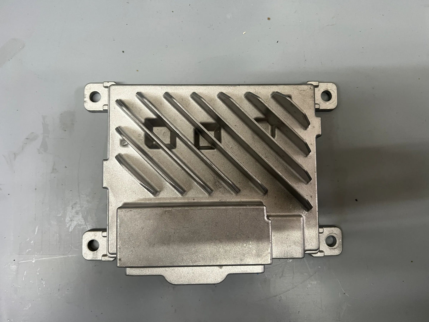 Original Mercedes Benz CLA W174 Steuergerät Soundgenerator A1749018105 NEU