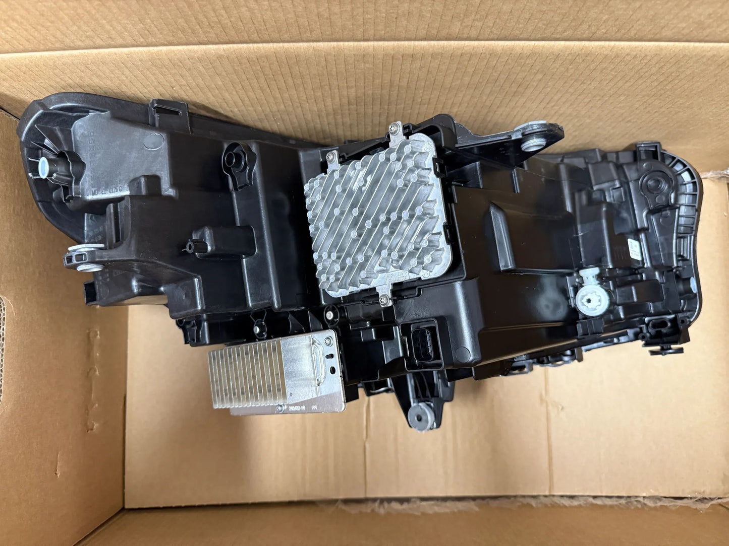 Original BMW X1 U11 LED-Scheinwerfer Rechts mit Steuergerät 5A9A232 NEU