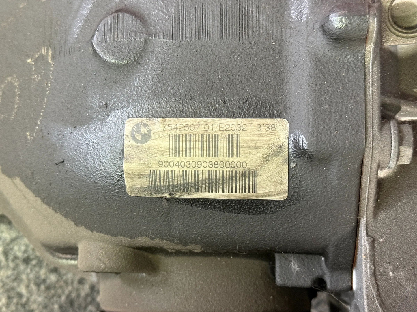 ORIGINAL BMW Hinterachsgetriebe 7542507 33107542507 NEU