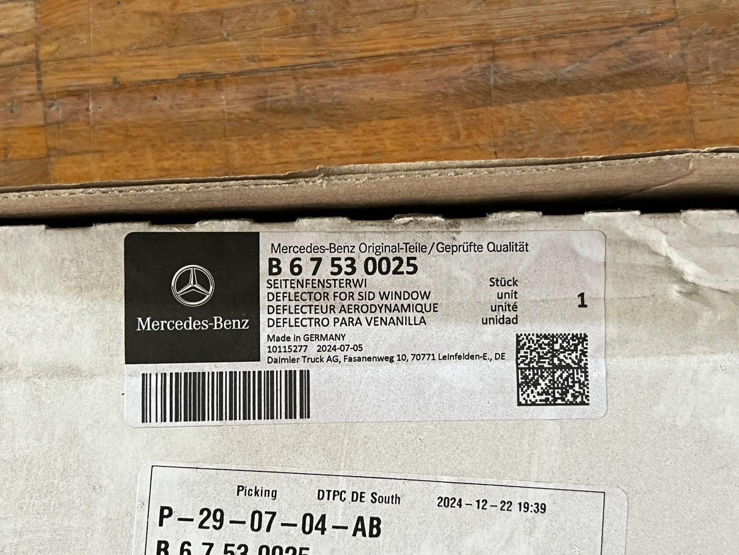 Original Mercedes-Benz Actros Antos Arocs Seitenfensterwindabweiser B67530025 NE