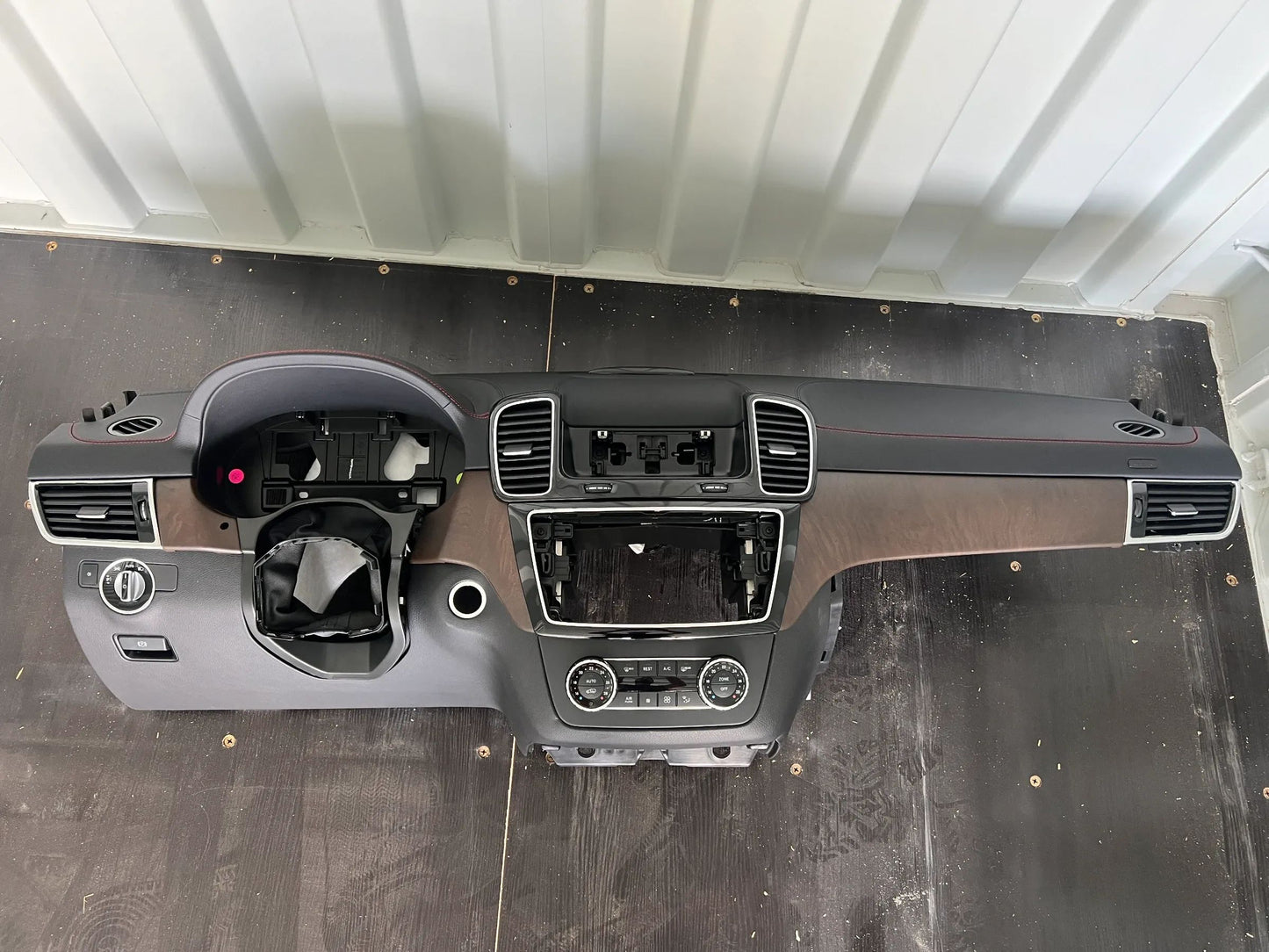 ORIGINAL MERCEDES BENZ ML/GLE W166 ARMATURENBRETT / COCKPIT NEU