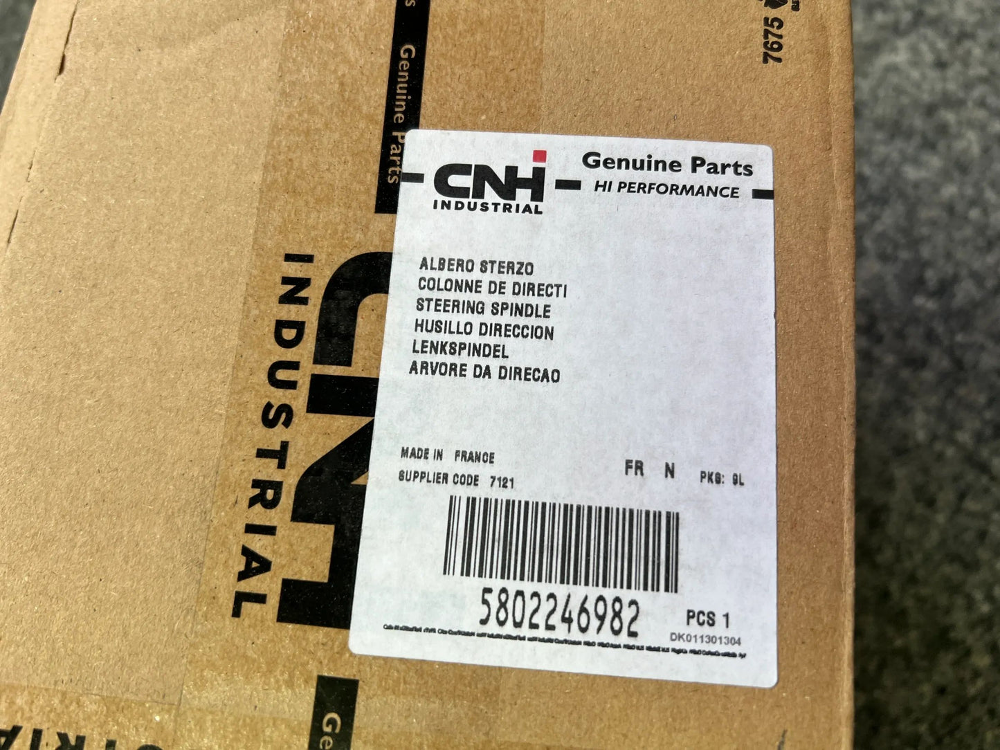 Original Iveco CNH Lenkspindel 5802246982 000657763 NEU