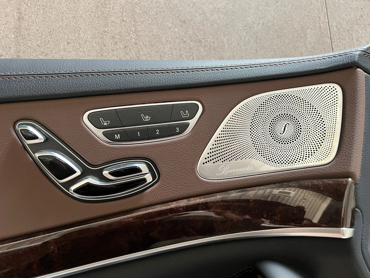 Original Mercedes-Benz S-Klasse W222 Türverkleidung vorne links KOMPLETT NEU