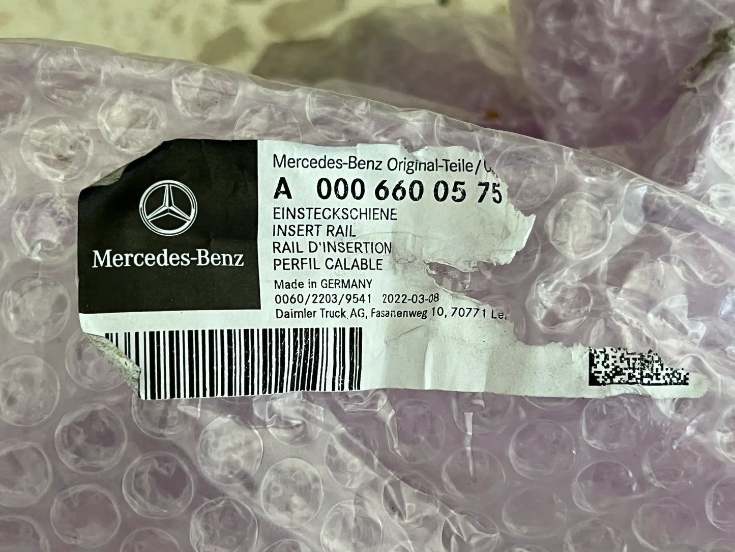 Original Mercedes-Benz Einsteckschiene A0006600575 NEU