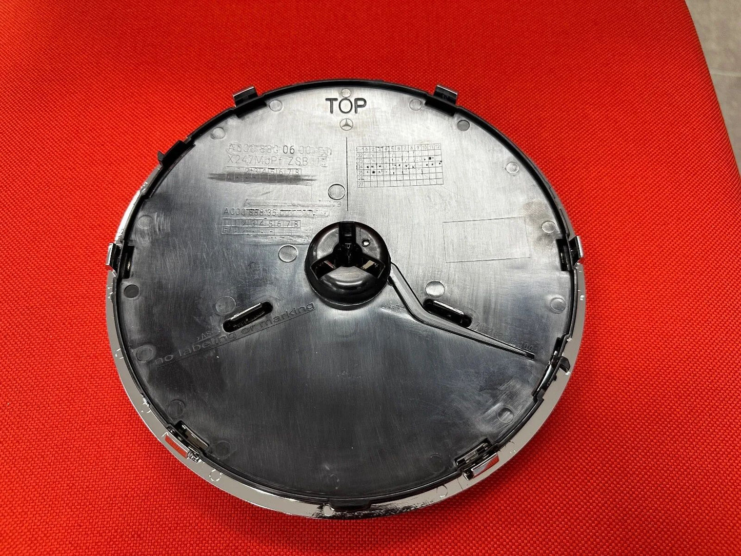 Mercedes-Benz Grundträger Grundplatte Stern Grill Kühlergrill Emblem A0008800600