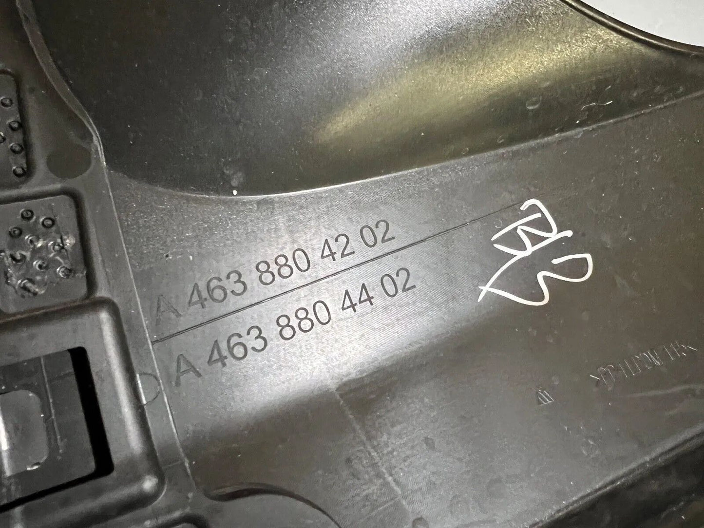 ORIGINAL Mercedes Benz G-Klasse W463 KühlerverkleidungA4638804302/4102/4202/4402
