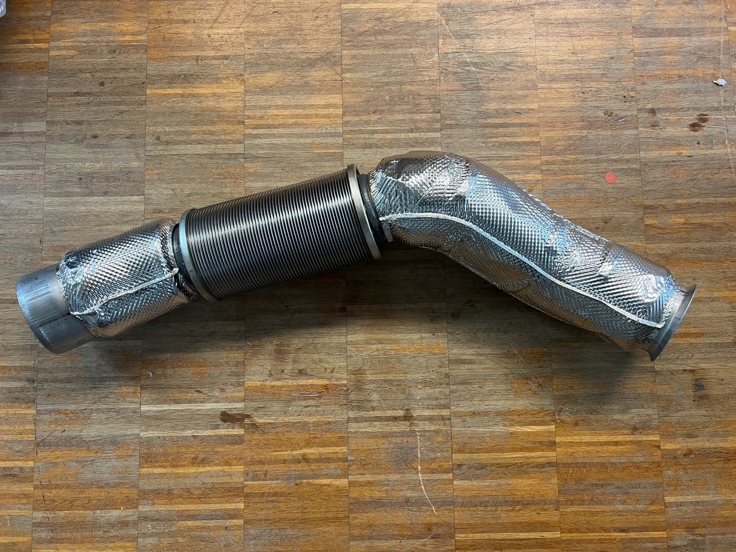 Original Mercedes-Benz Abgasrohr A9604924059 NEU