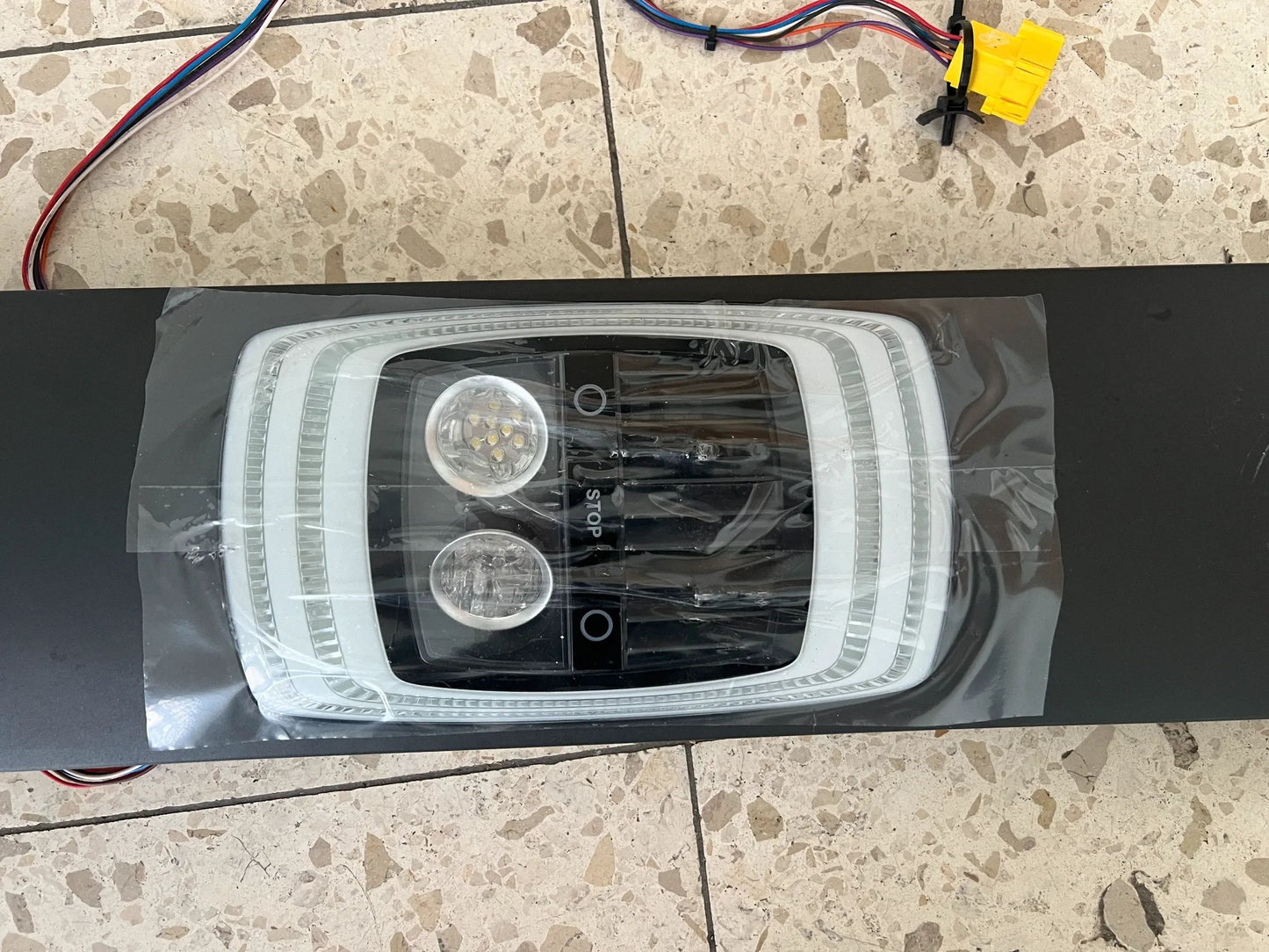 Original Mercedes-Benz Licht LH A4108306290 NEU
