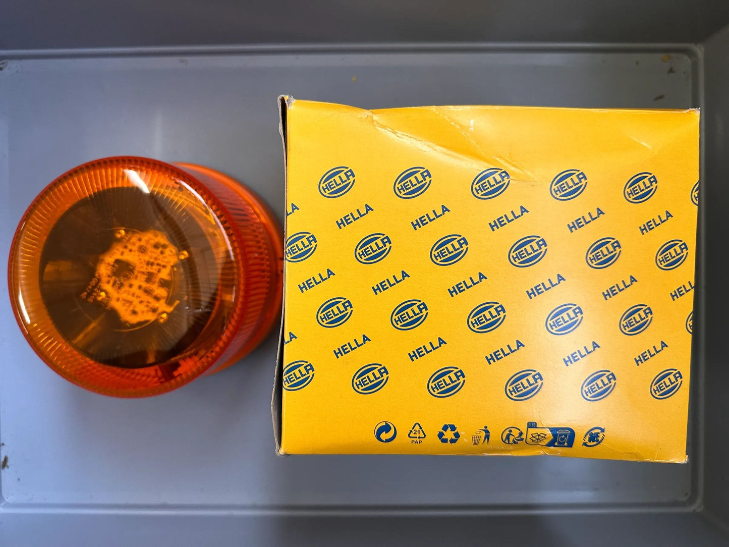Original Hella Rundumleuchte 2RL 011 484-001 NEU