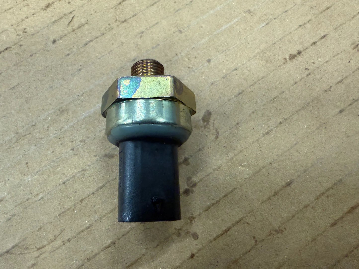 Original BMW Öldrucksensor 8482216 12618482216 NEU