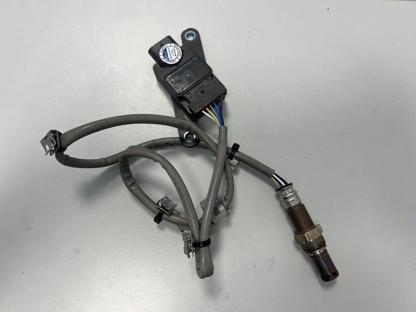 Original Mercedes Benz NOx Sensor Lambdasonde A0009056207 NEU