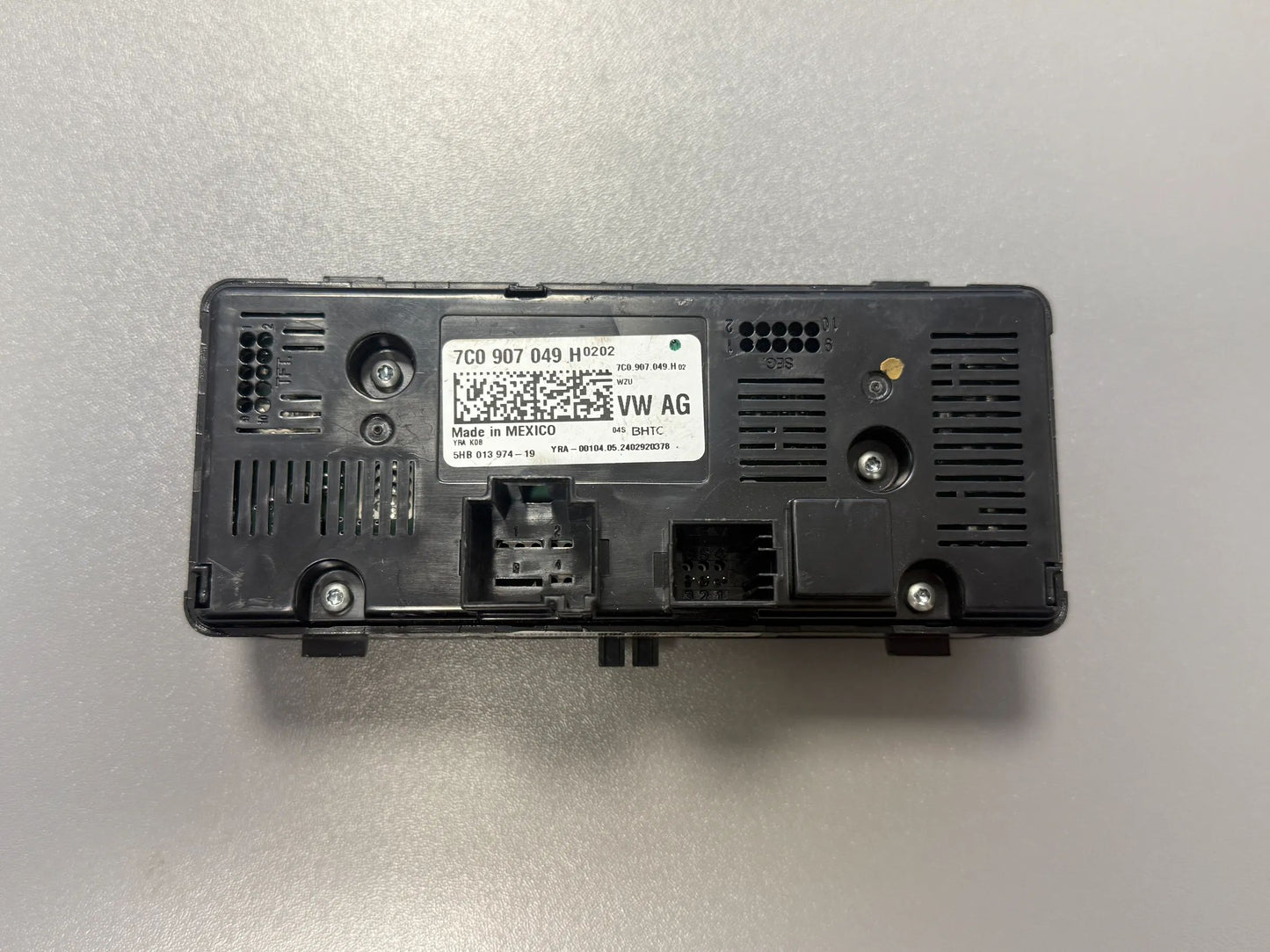 Original VW Klimabedienteil (Heizungs-/Klimasteuergerät) 7C0907049H NEU