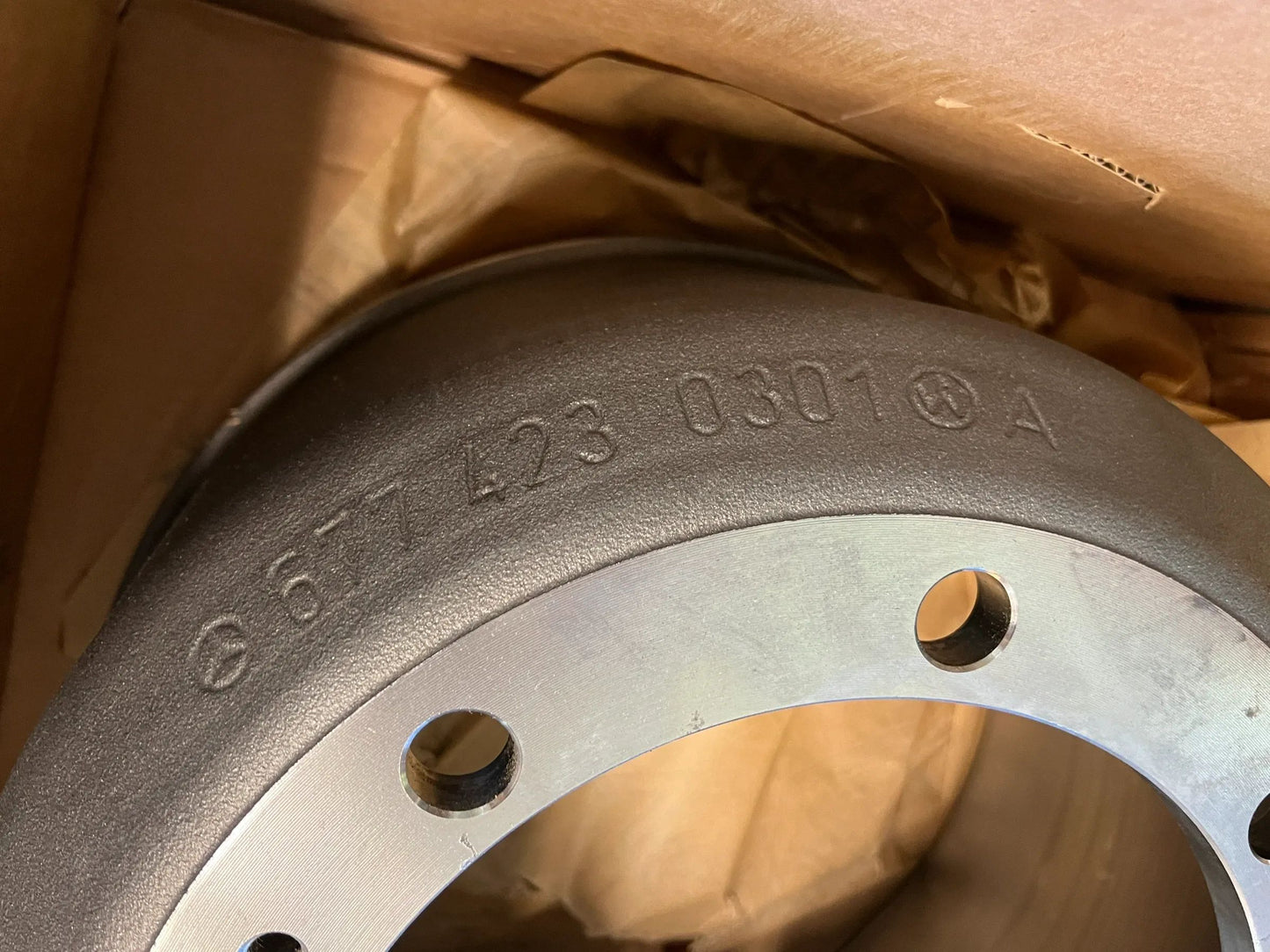 Original Mercedes-Benz Bremstrommel A6774230301 NEU