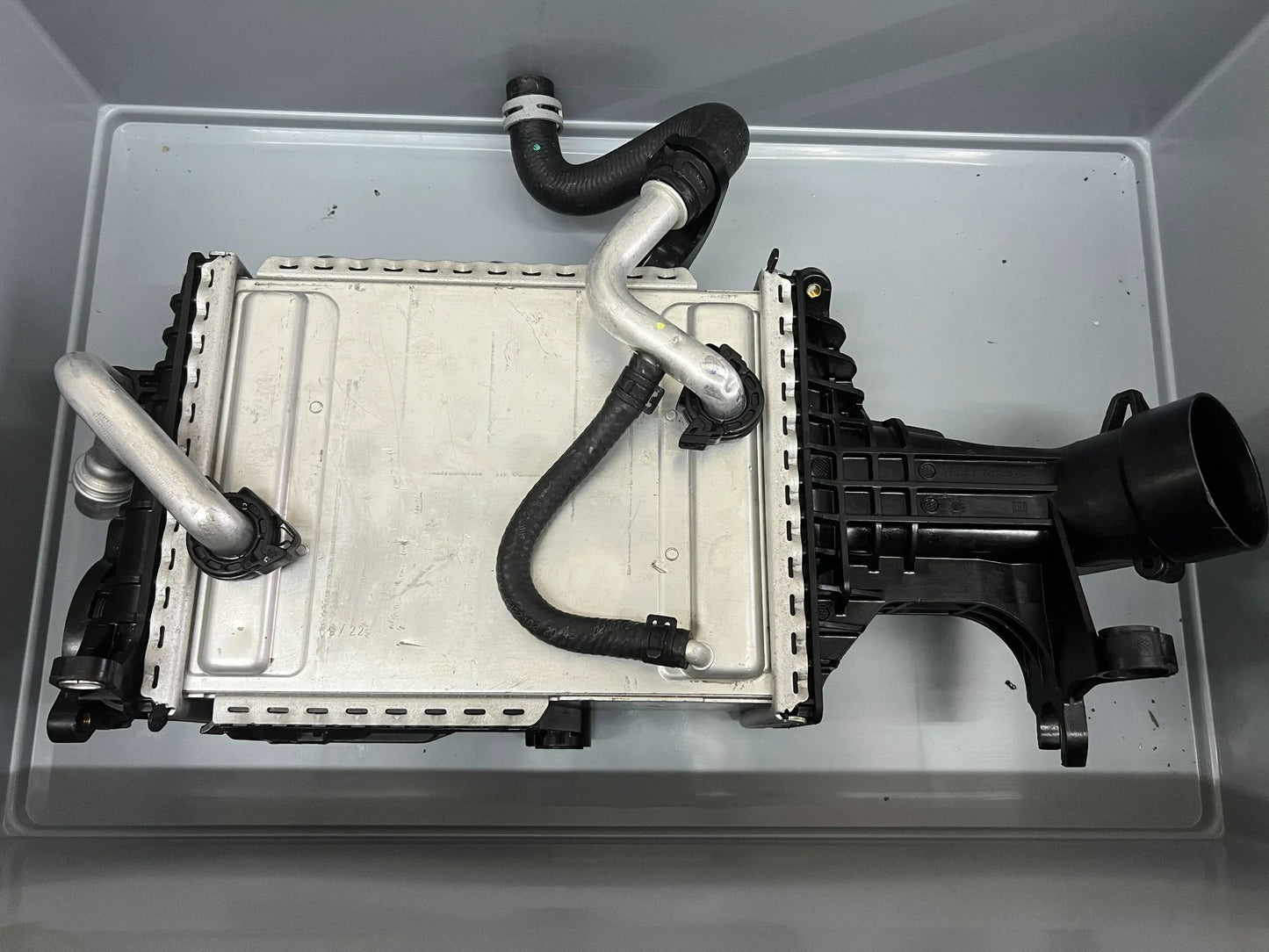 ORIGINAL Mercedes Benz OM 656 Ladeluftkühler A6560903900