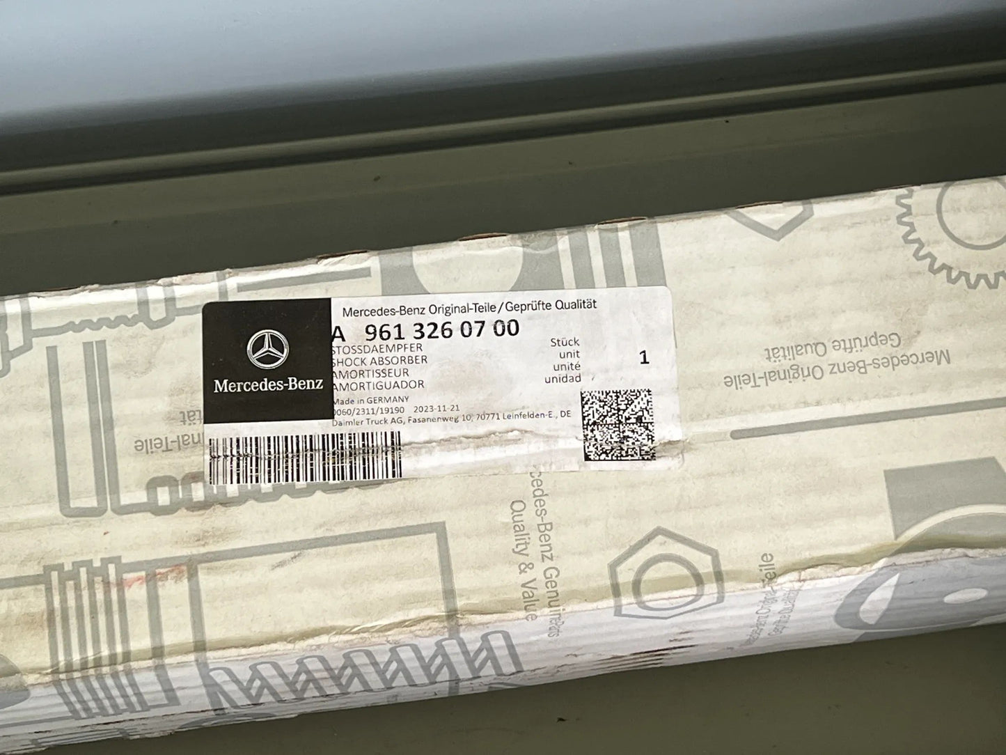 Original Mercedes-Benz Stoßdämpfer A9613260700 NEU