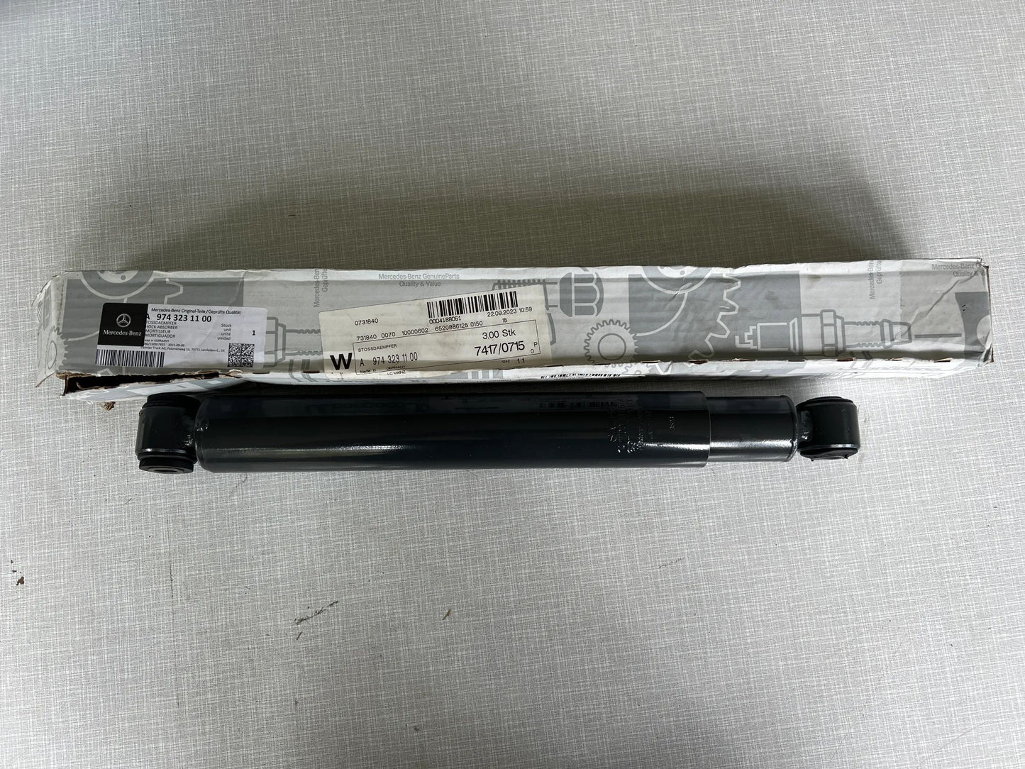 Original Mercedes-Benz Stoßdämpfer A9743231100 NEU
