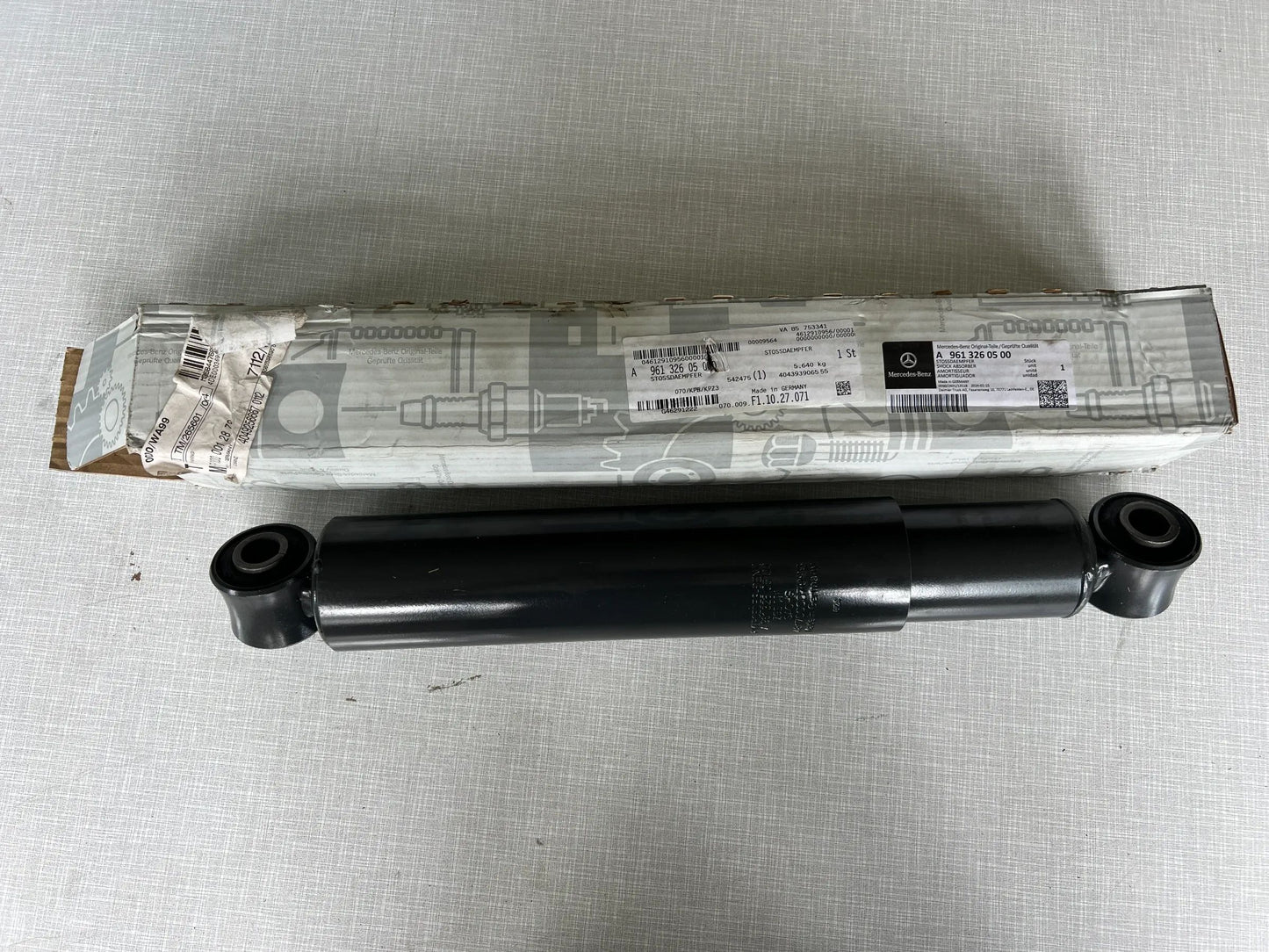 Original Mercedes-Benz Stoßdämpfer A9613260500 NEU