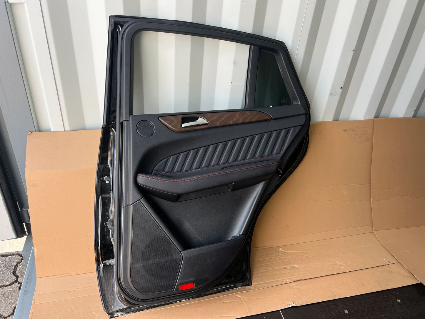 Original Mercedes-Benz GLE COUPÉ W166 TÜR HINTEN RECHTS 9040 Schwarz NEU