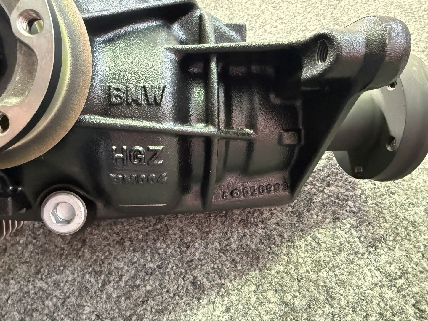 ORIGINAL BMW Hinterachsgetriebe 7516880 33107516880 NEU