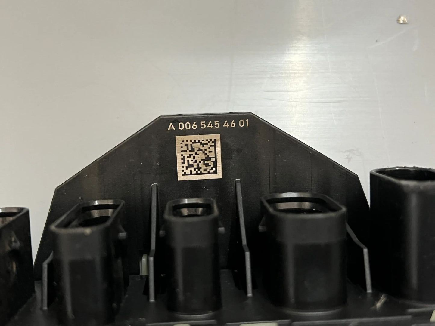 Original Mercedes Benz Stromverteiler A0065454601 NEU