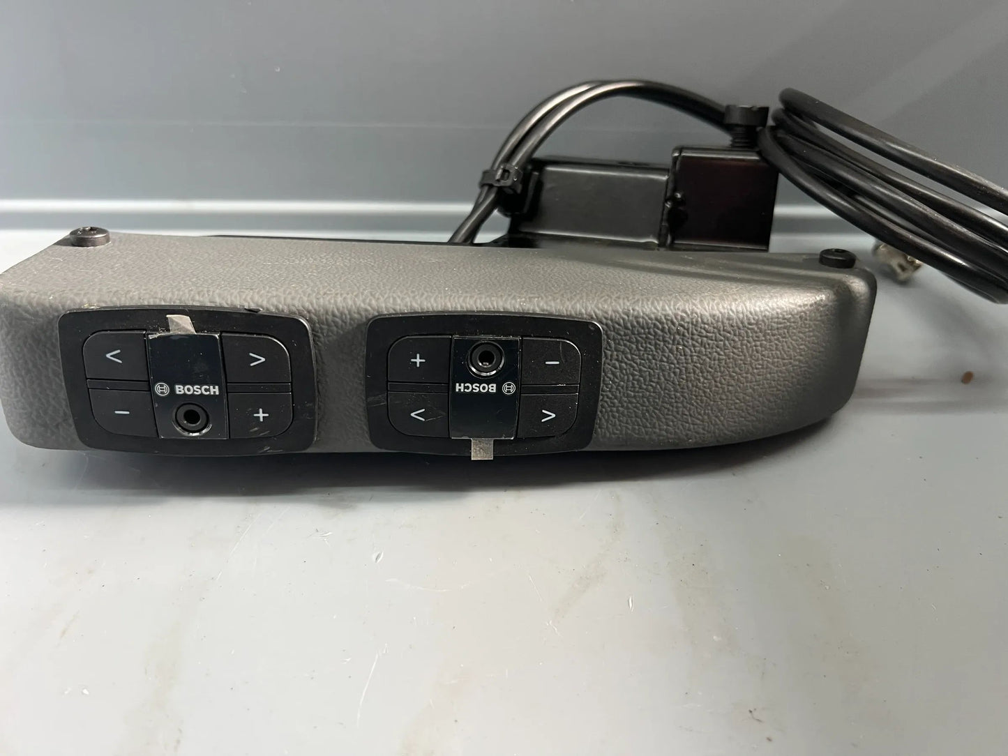 Original MERCEDES BENZ Abdeckung Tonmodul A6068270028 NEU