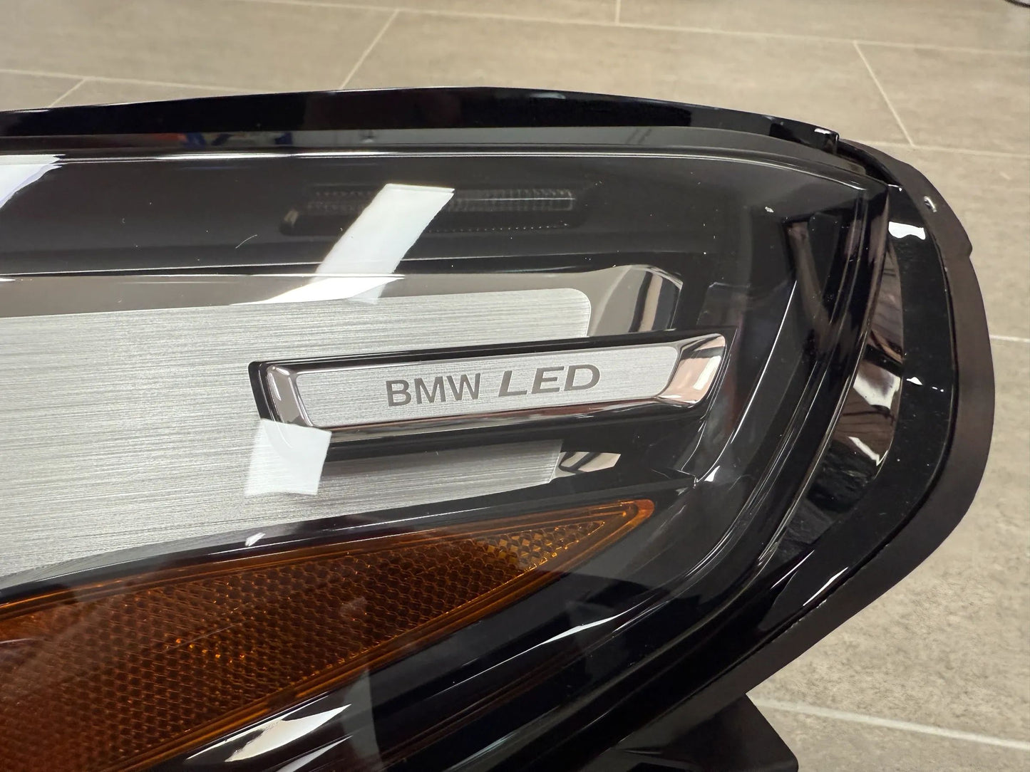 Original BMW X1 U11 LED-Scheinwerfer Rechts mit Steuergerät 5A9A232 NEU
