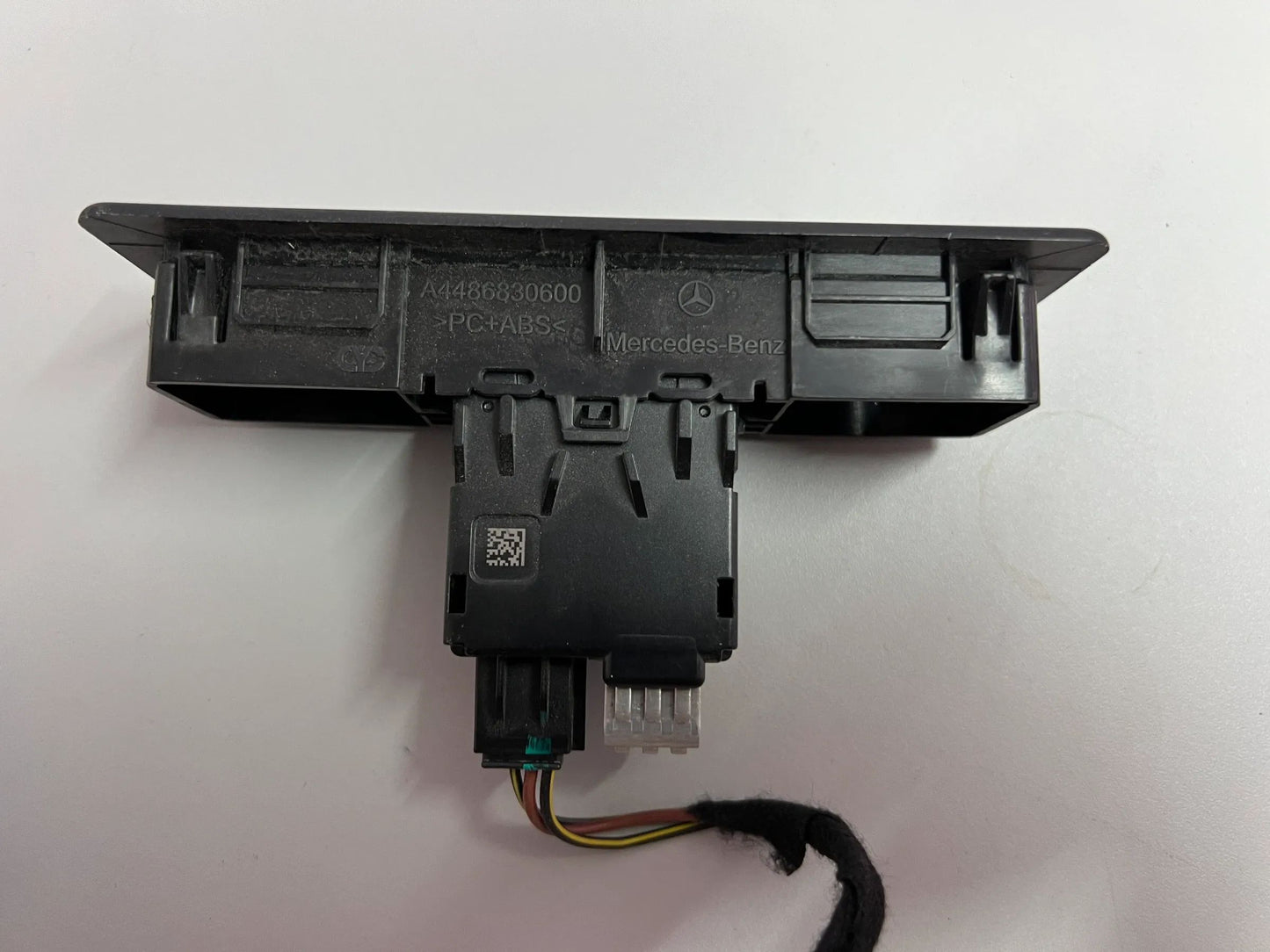 Original Mercedes Benz V-Klasse/Vito W447/W448 USB-C TYPE C Stecker AA4486830600