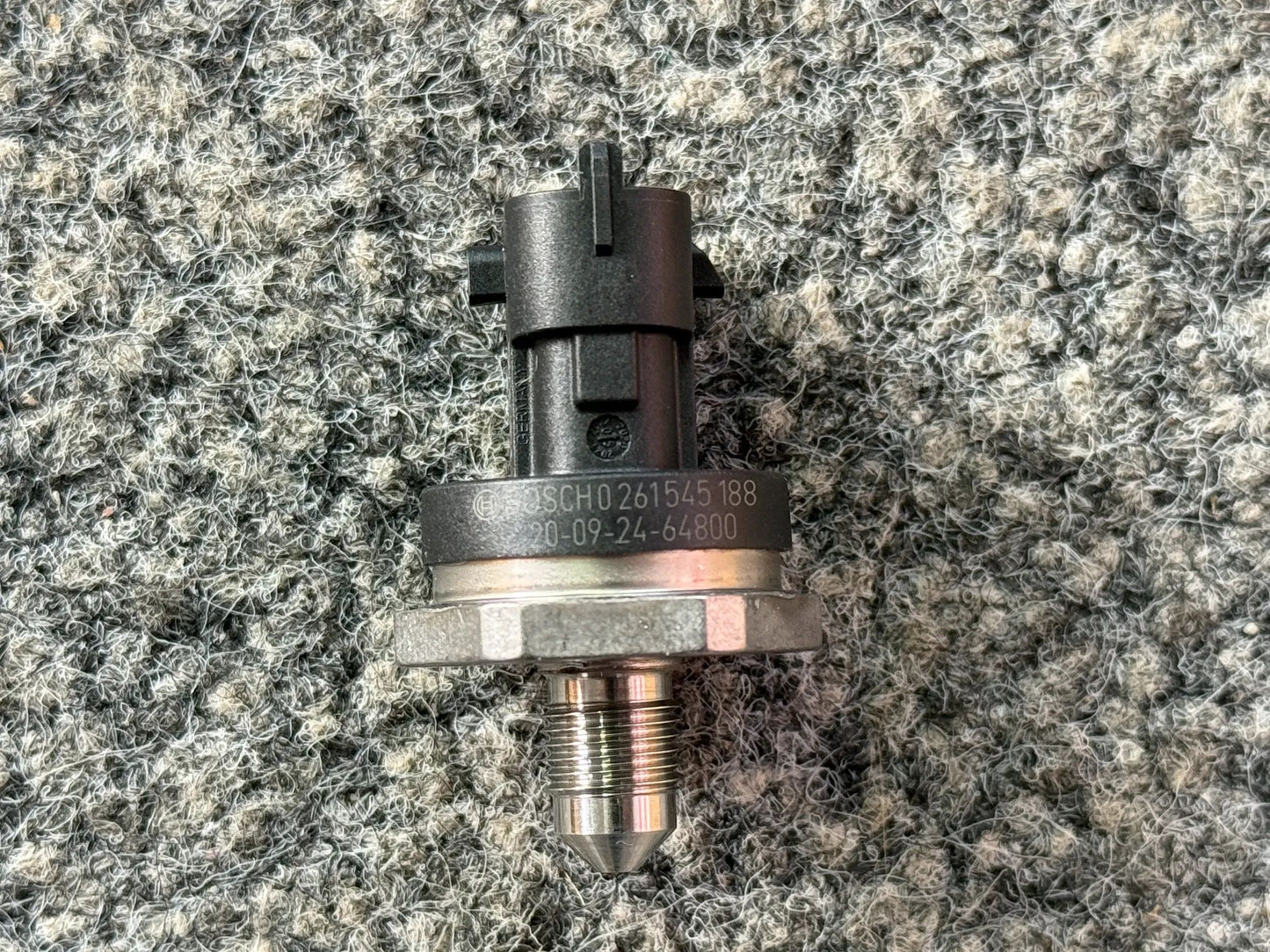 Original Iveco Sensor 42581976 261545188 NEU